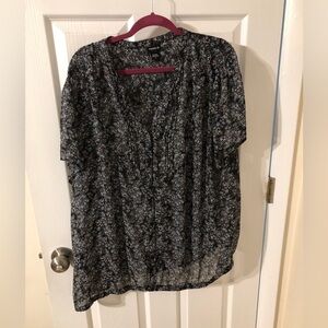 Navy blue floral, short sleeve, sheer blouse